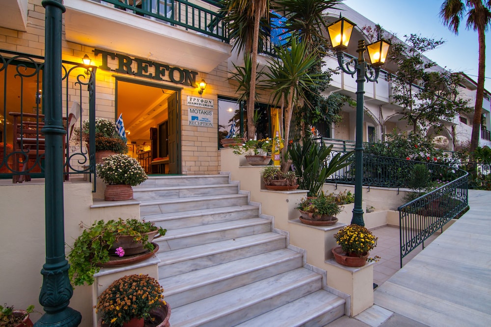 

Roma - Rethymno - Trefon Hotel Apartments and Family Suites