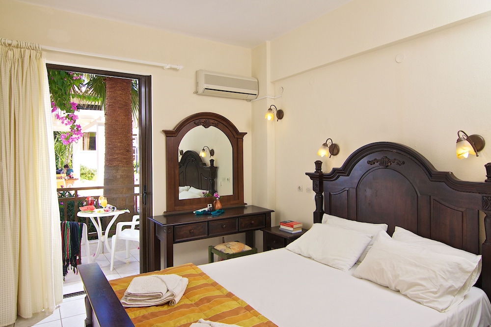 

Napoli - Rethymno - Trefon Hotel Apartments and Family Suites