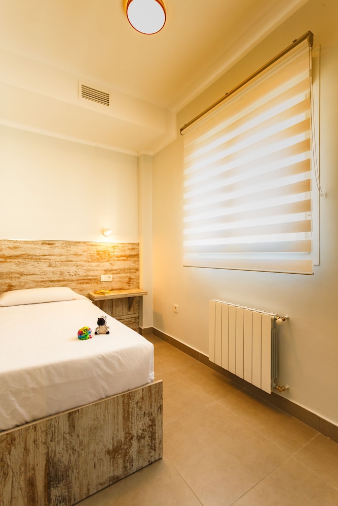 

Milano - Granada - Apartamentos Turísticos Cullar Vega