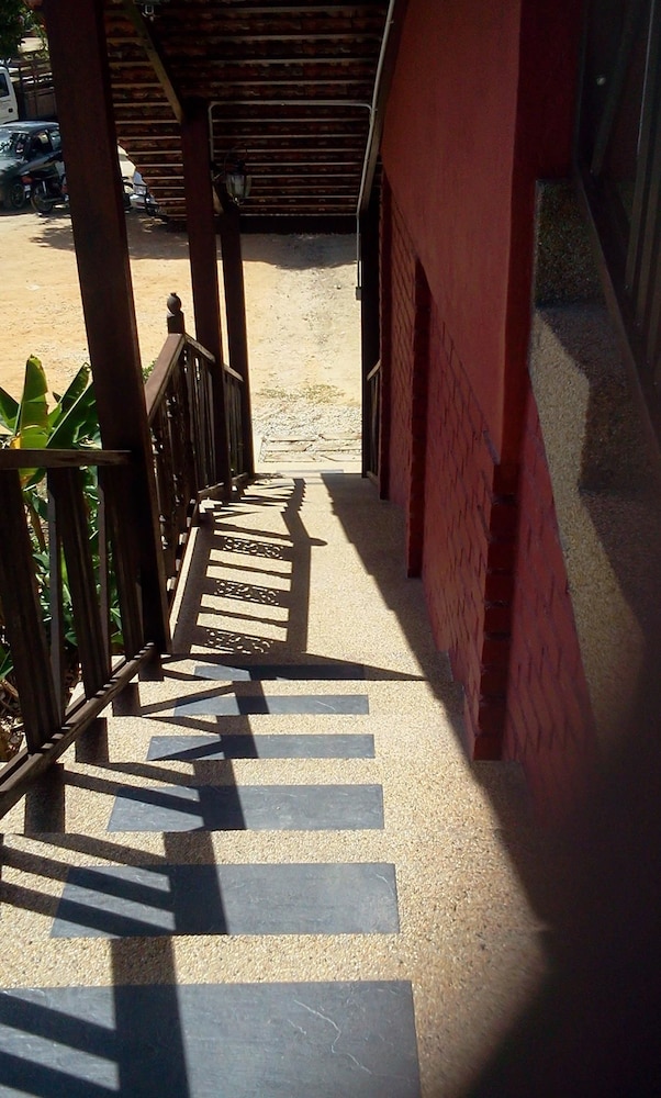 

Milano - Pantai Kok - D'Warung Motel
