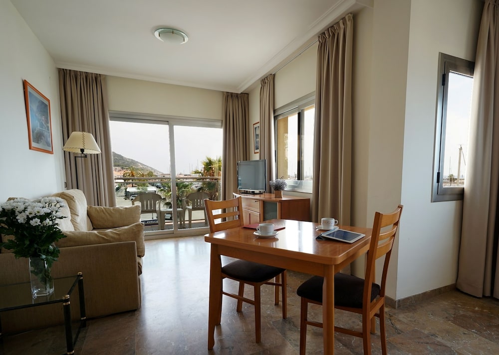 

Roma - Sitges - Hotel Port Sitges