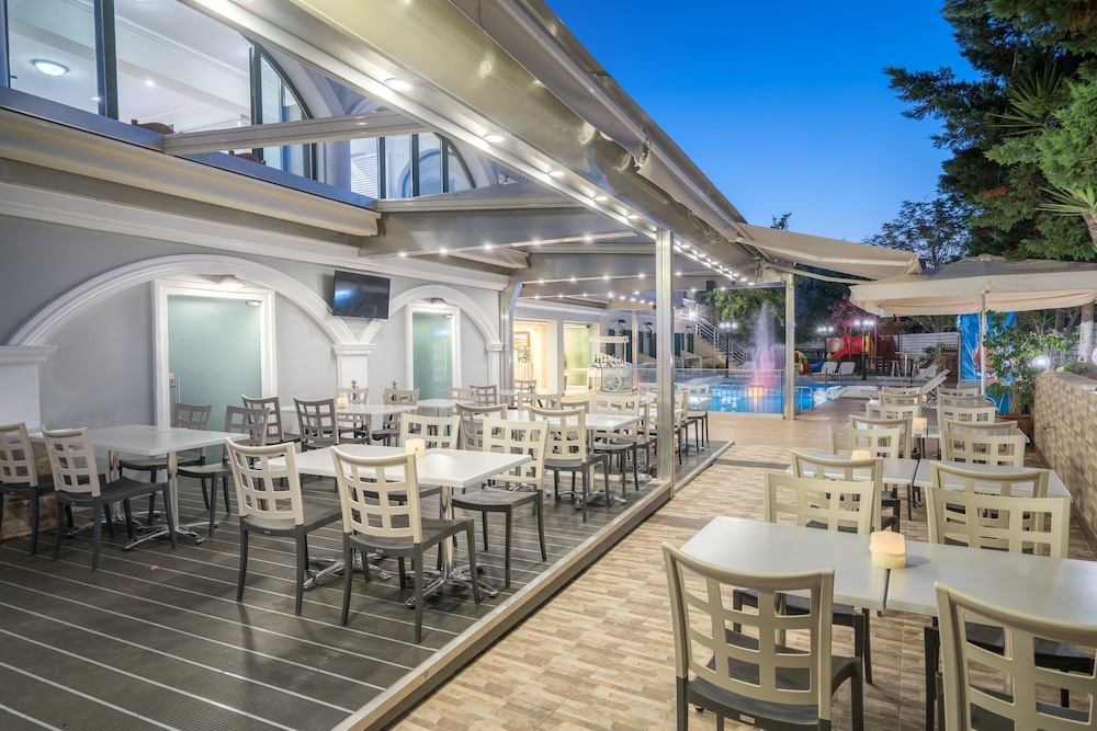 

Roma - Kalamaki, Zante - Denise Beach Hotel