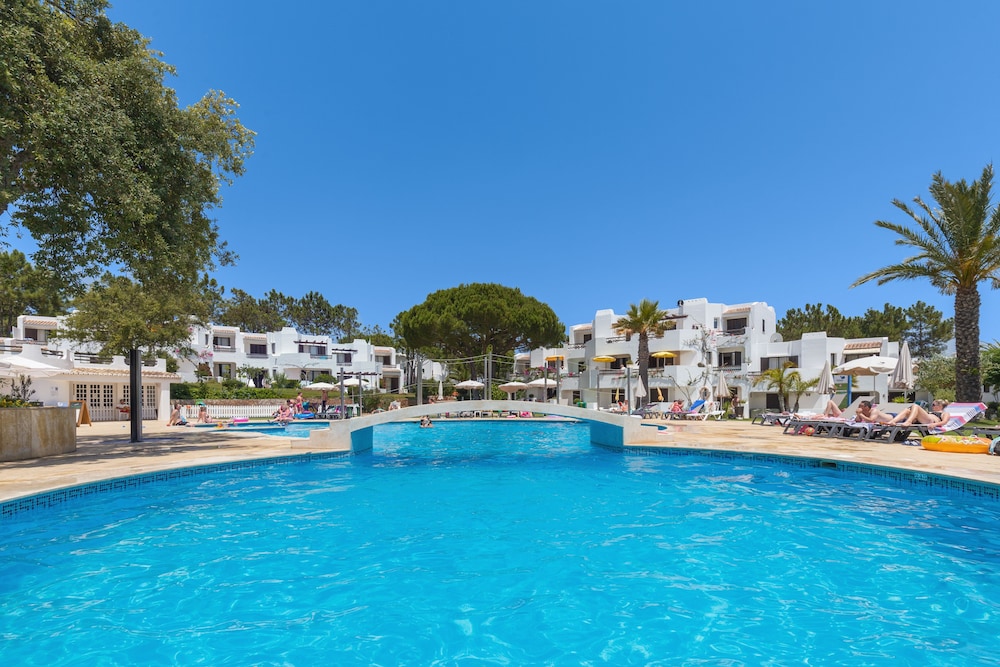 

Lamezia Terme - Vilamoura - Balaia Golf Village