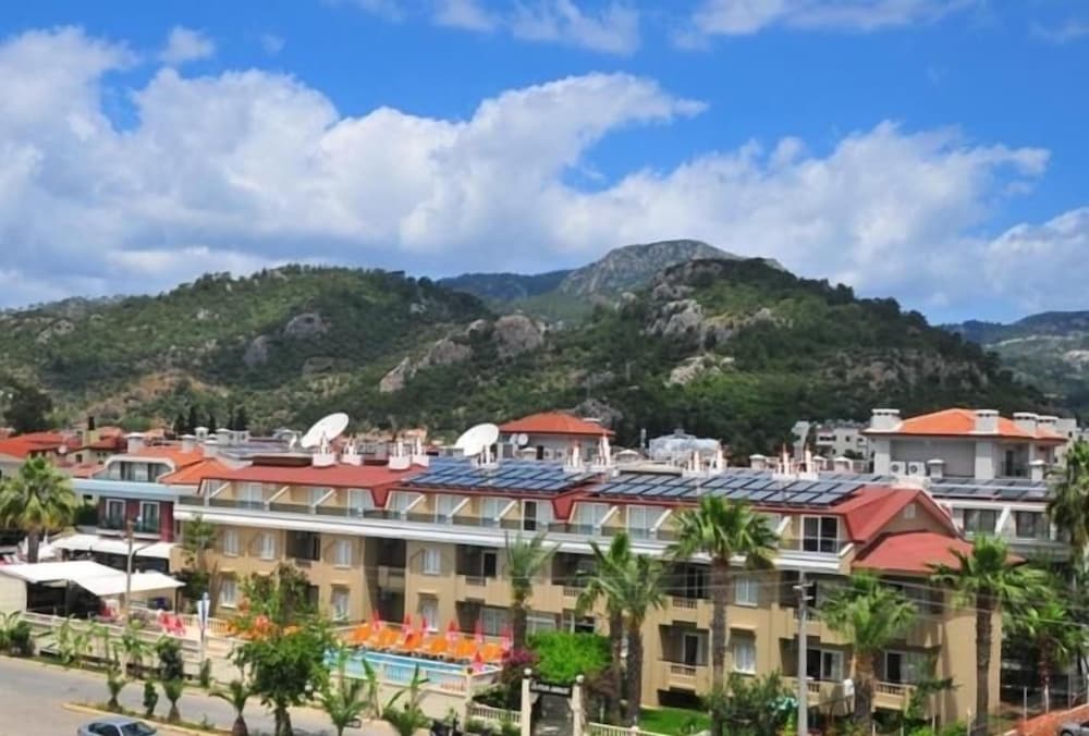 

Milano - Dalaman, Turchia - Ozturk Apart Hotel