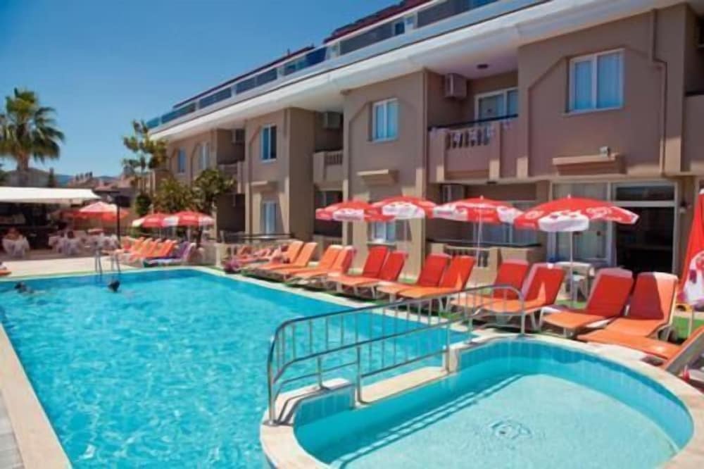 

Milano - Dalaman, Turchia - Ozturk Apart Hotel
