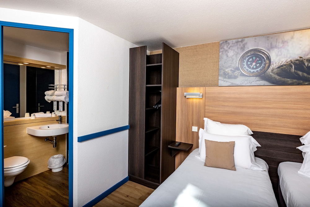 

Ancona - Parigi - Kyriad Paris Ouest - Colombes