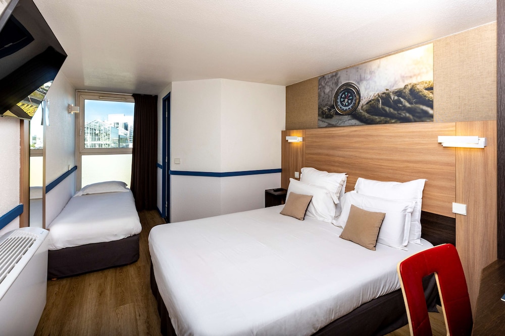 

Brindisi - Parigi - Kyriad Paris Ouest - Colombes
