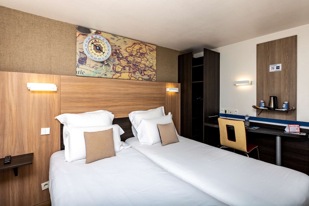 

Reggio Calabria - Parigi - Kyriad Paris Ouest - Colombes