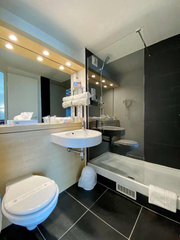 

Genova - Épinay-sur-Seine - Kyriad Paris Ouest - Colombes