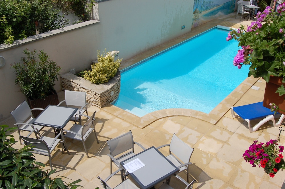 

Roma - Reims - Logis Hotel au tambour