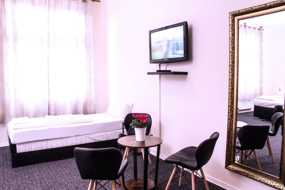 

Brindisi - Berlino - Hotel Karlshorst