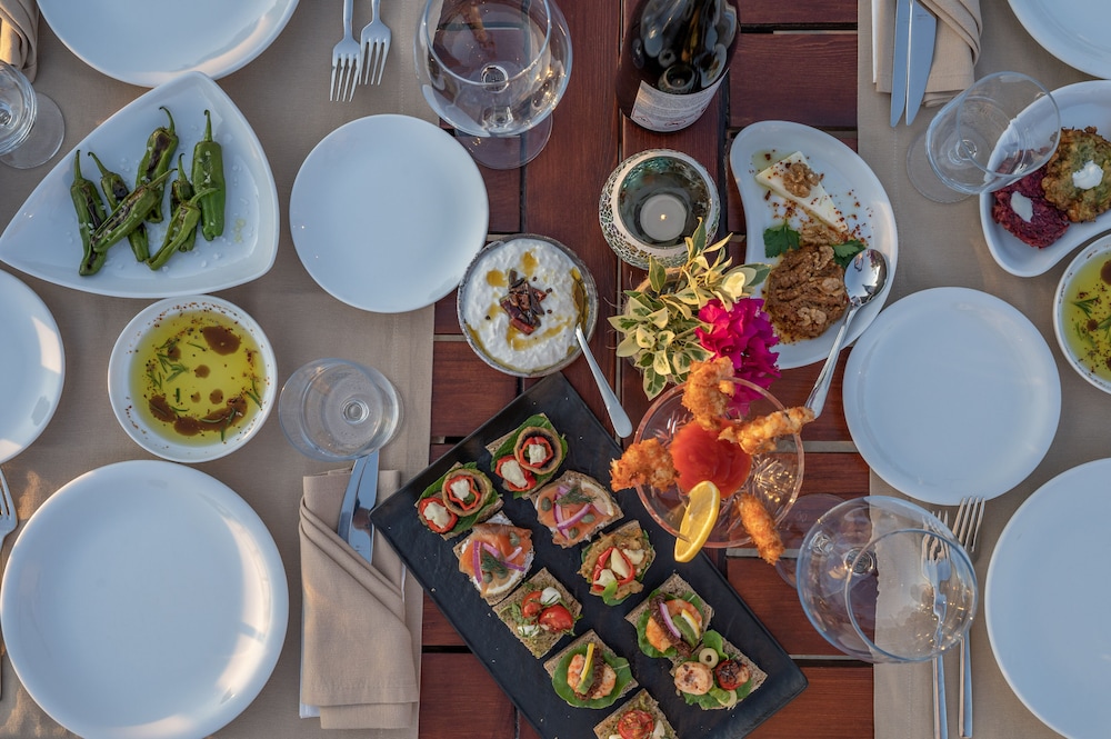 

Milano - Gundogan - 4reasons hotel + bistro | 12+