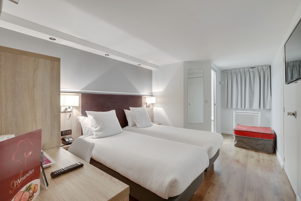 

Genova - Nanterre - Hôtel l'Amandier