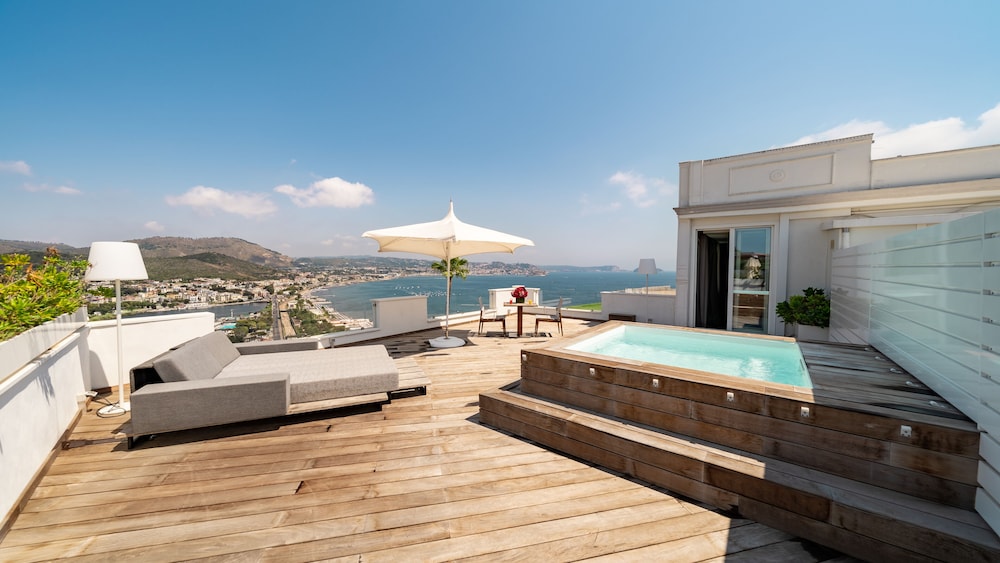 

Milano - Procida - Hotel Il Gabbiano
