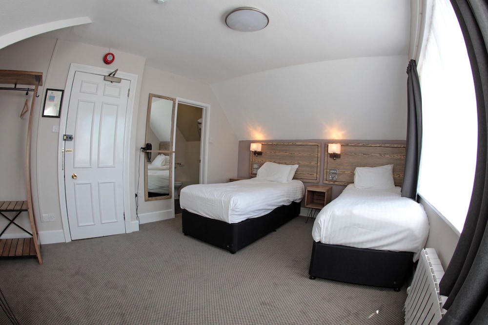 

Milano - Glastonbury - Bear Inn, Somerset by Marston's Inns