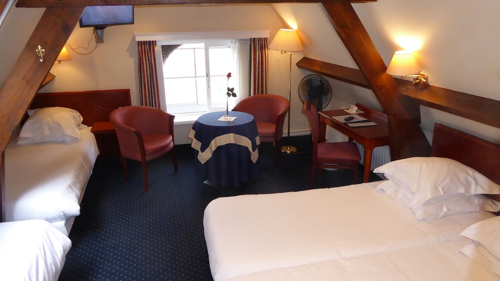 

Pisa - Bruges - The Black Swan Hotel