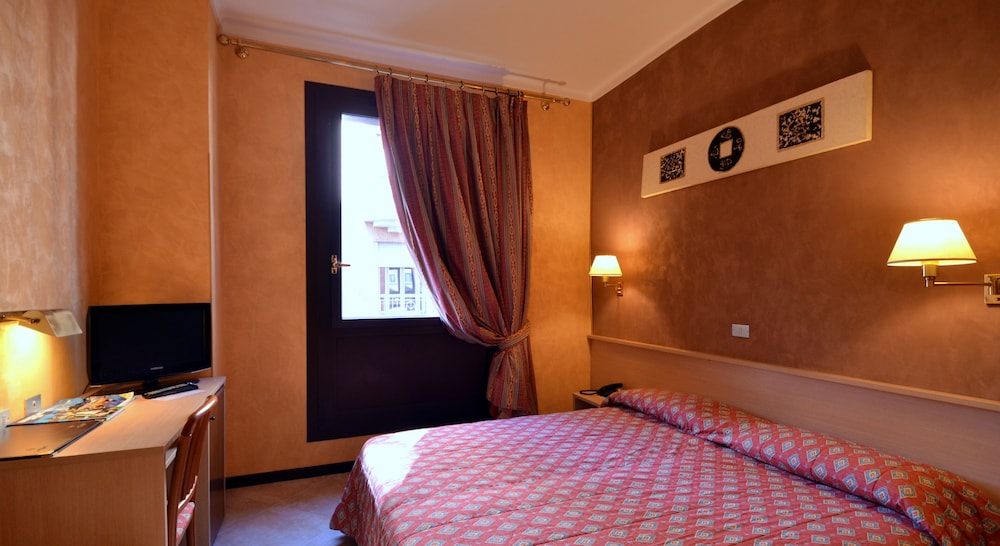 

Cagliari - Pino Torinese - Hotel Plaza