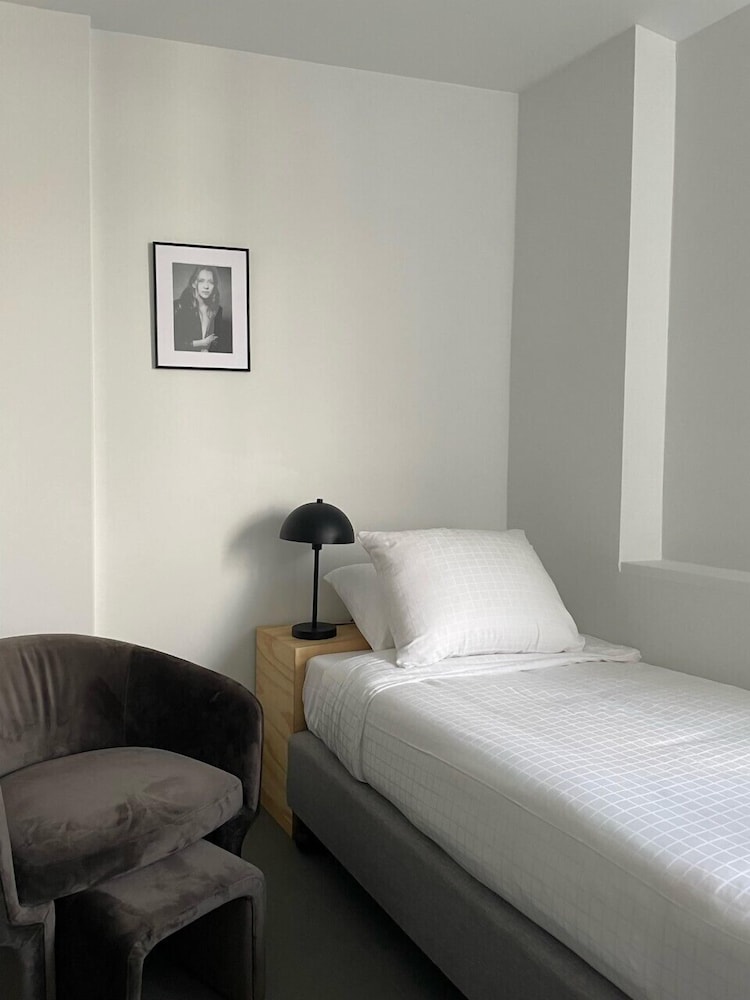 

Milano - Anversa - Hotel National Antwerp