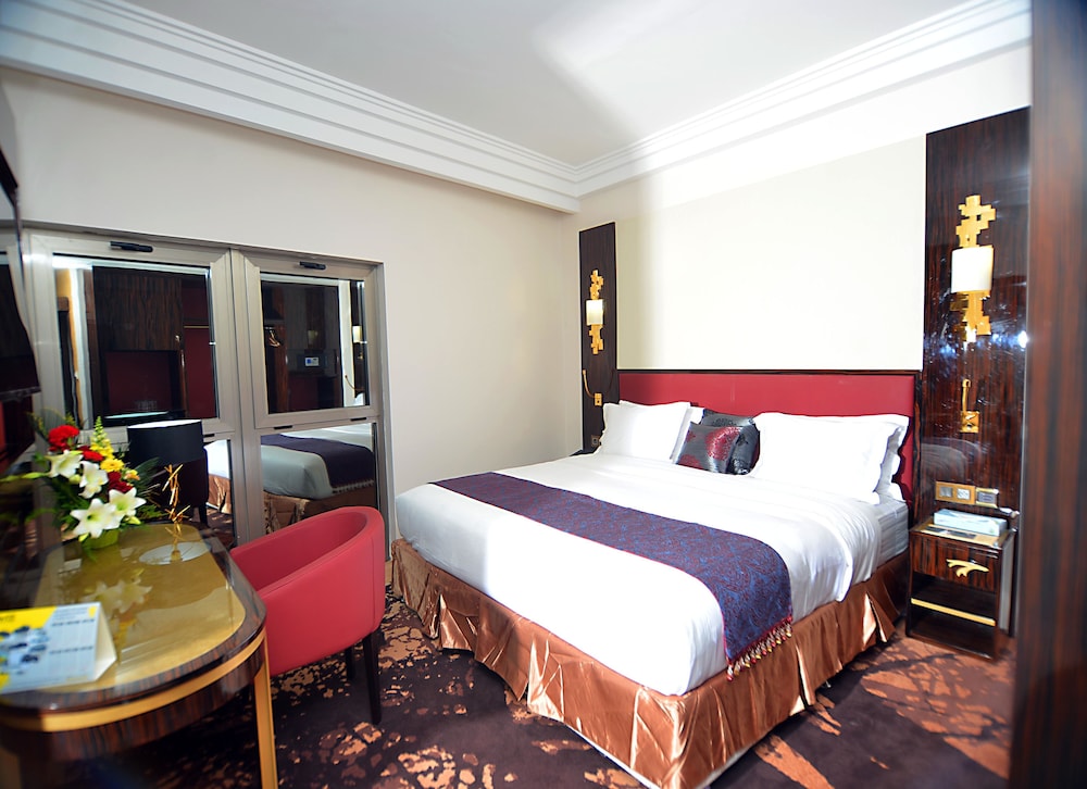 

Bologna - Dakar, Senegal - Hôtel Fleur de Lys Plateau