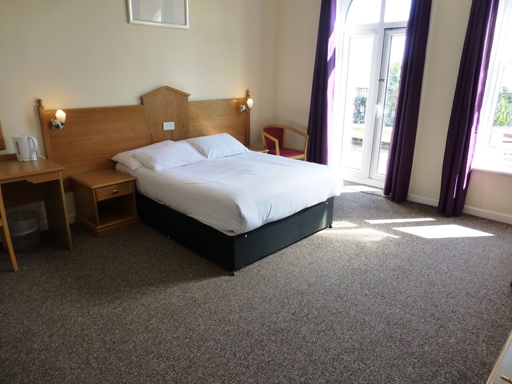 

Bari - Clacton-On-Sea - Esplanade Hotel