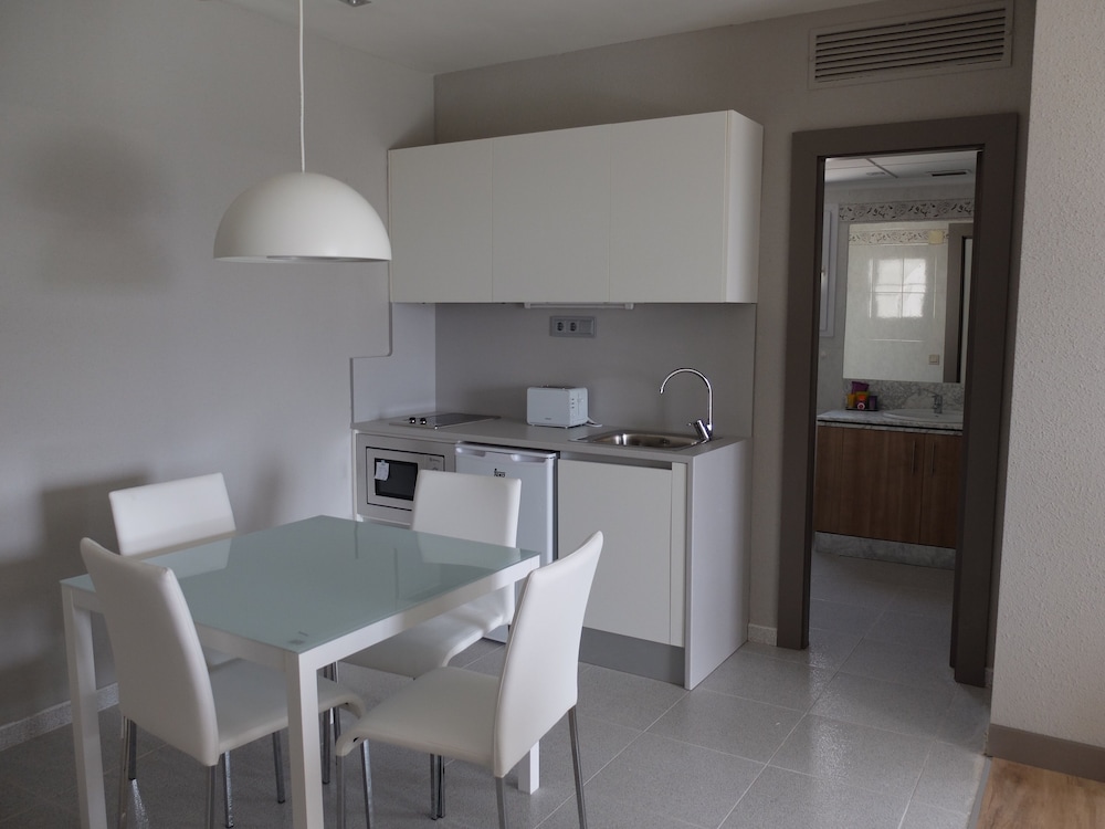 

Napoli - Minorca, Isole Baleari - Aparthotel HG Jardin de Menorca