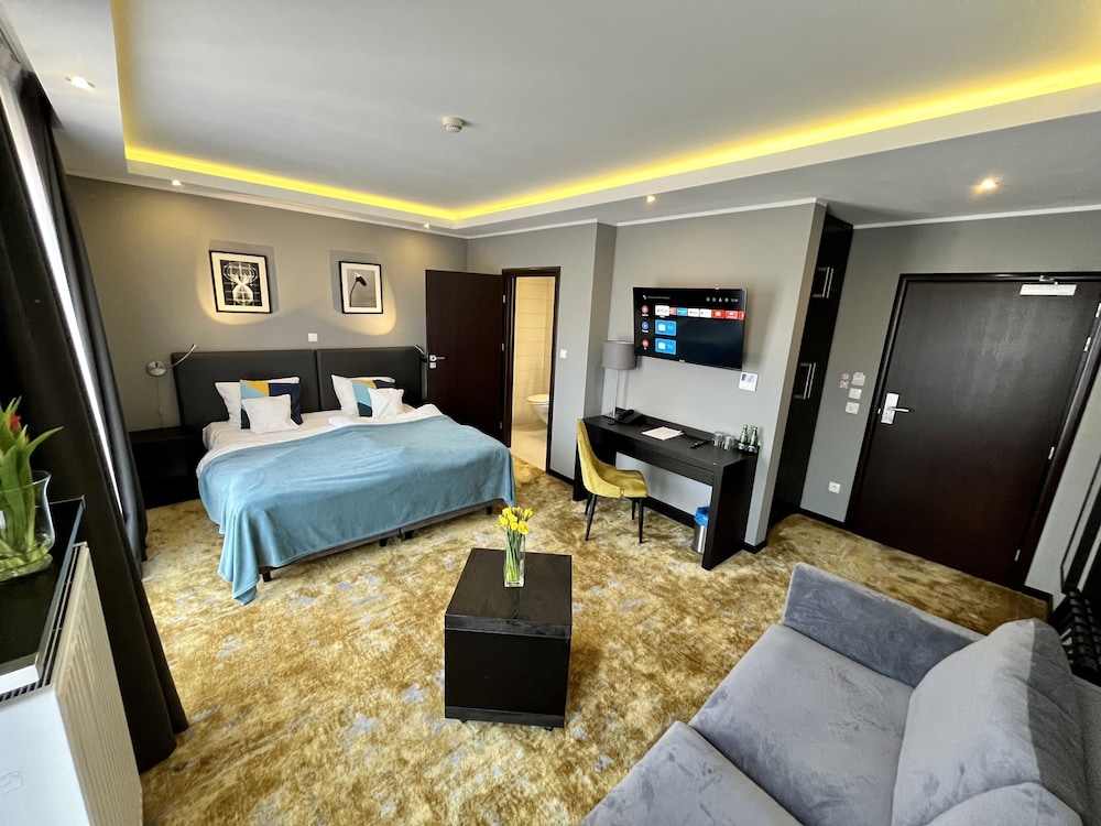 

Milano - Poznan - Malta Premium