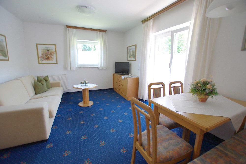 

Milano - Kitzbühel - Hotel-Pension Heike