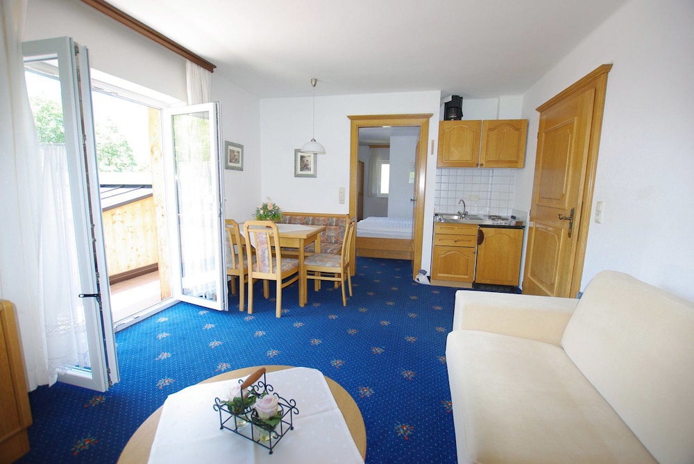 

Bari - Kitzbühel - Hotel-Pension Heike