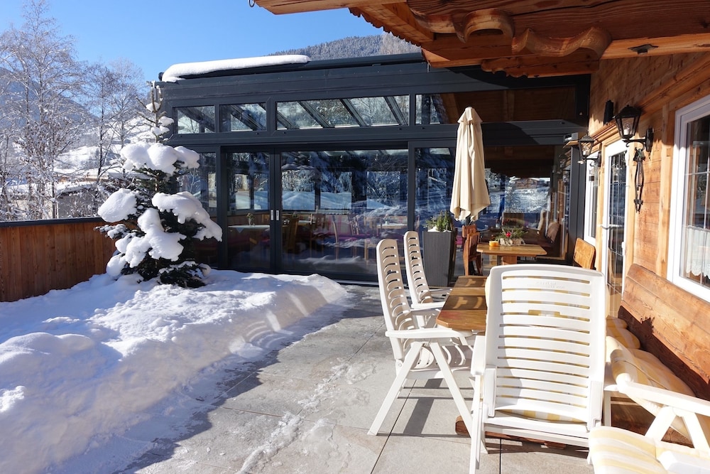 

Napoli - Kitzbühel - Hotel-Pension Heike