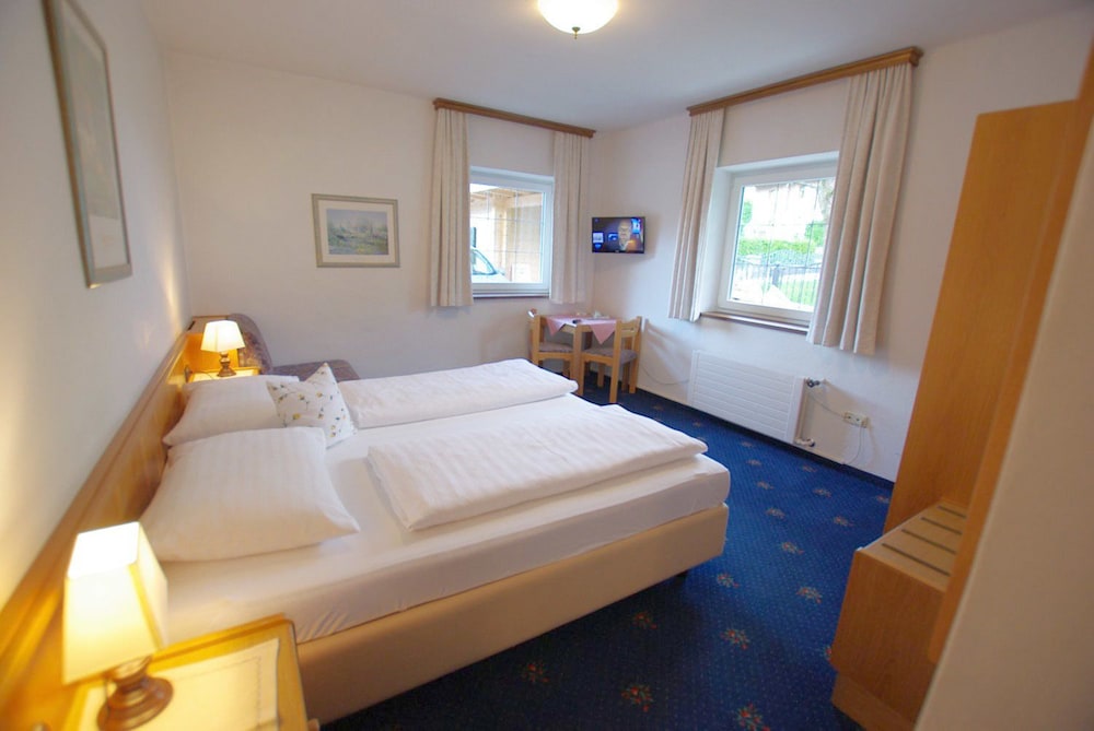 

Ancona - Kitzbühel - Hotel-Pension Heike