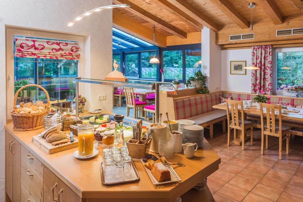 

Napoli - Kitzbühel - Hotel-Pension Heike