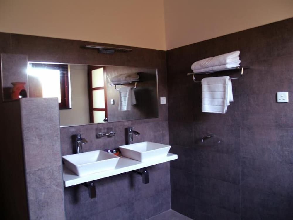 

Milano - Weligama - Imagine Villa Hotel