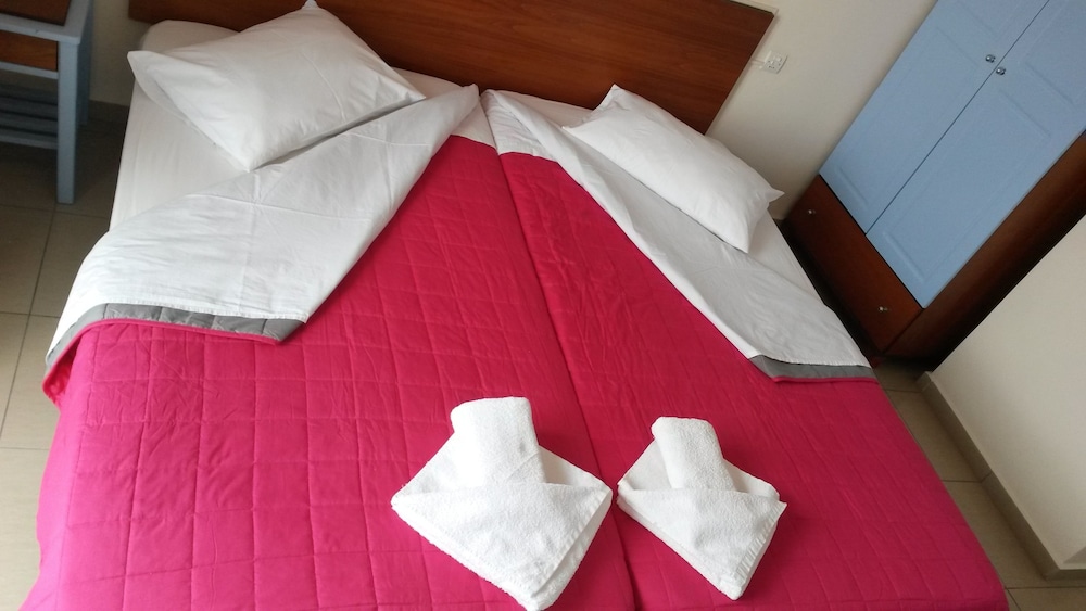 

Catania - Kissamos - Mandy Suites