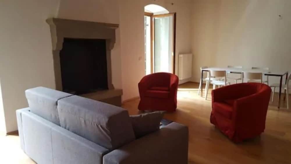 

Cagliari - Castelnuovo del Garda - Campeggio del Garda