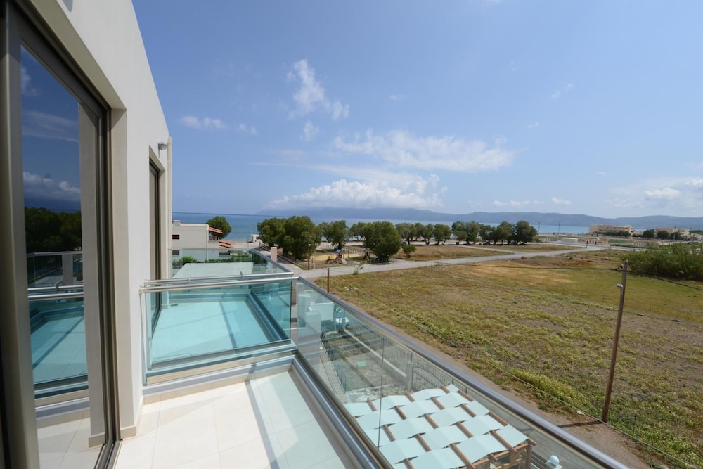 

Verona - Kissamos - Crystal Bay Hotel