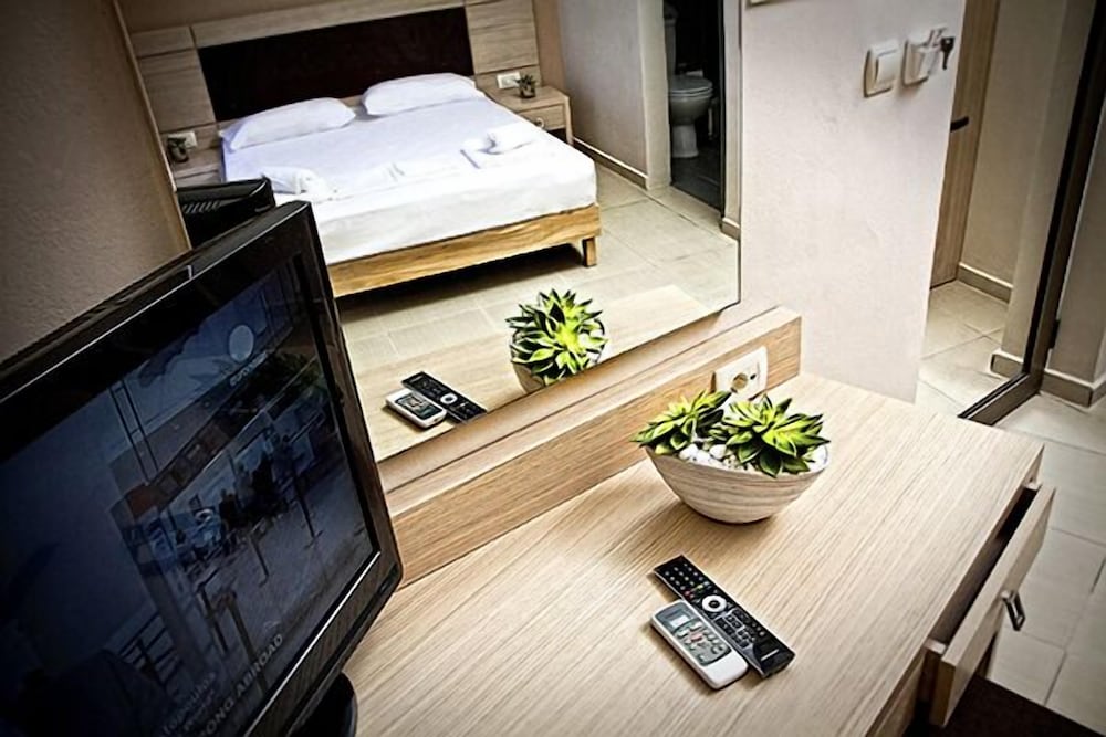 

Milano - Falasarna - Crystal Bay Hotel