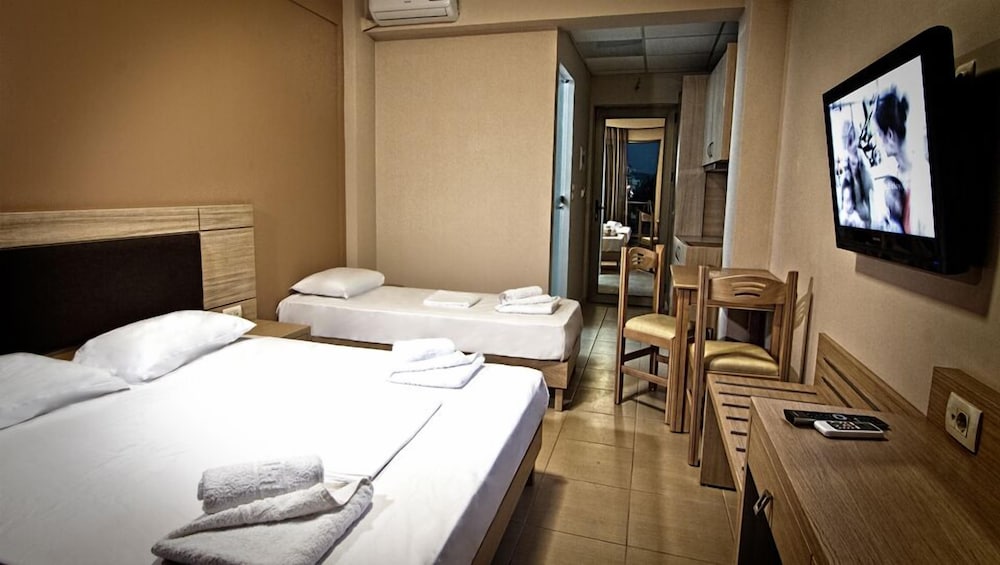 

Palermo - Kissamos - Crystal Bay Hotel