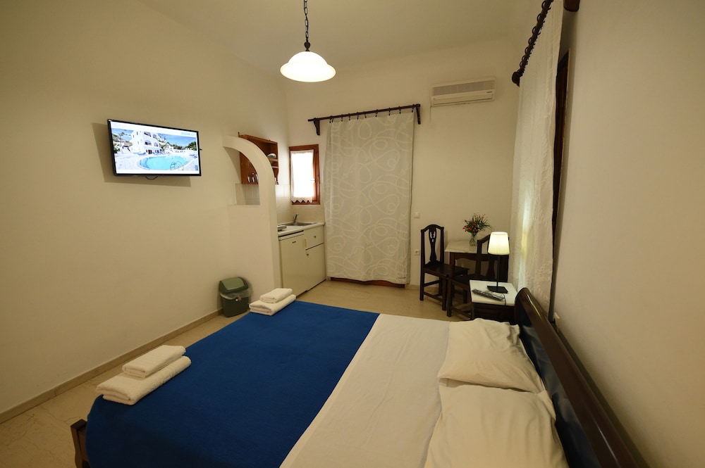 

Palermo - Santorini, Isole Greche - Sunflower ApartHotel