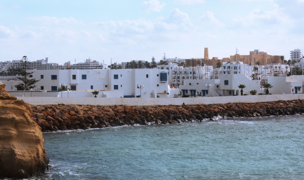 

Roma - Monastir - Marina Cap Monastir Appart Hôtel