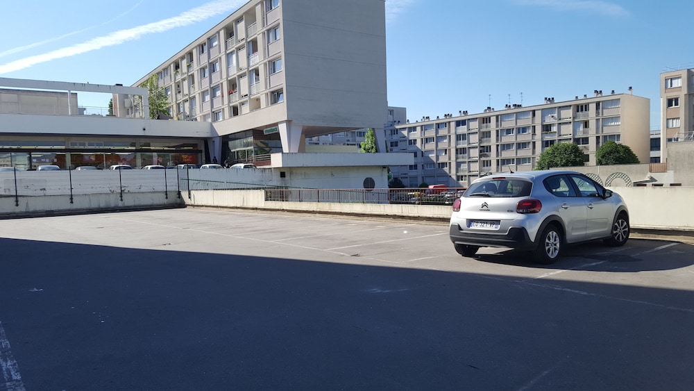 

Palermo - Saulx-les-Chartreux - Ibis Budget Fresnes Orly