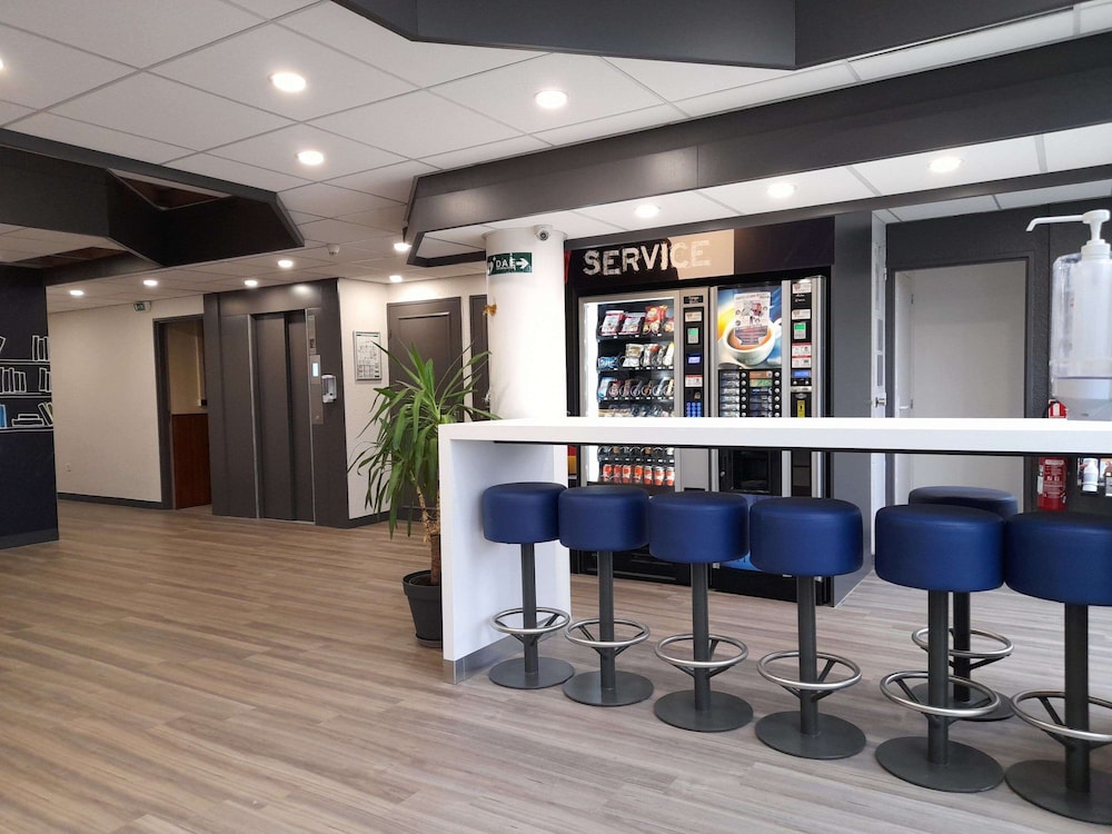

Napoli - Paris Orly - Ibis Budget Fresnes Orly