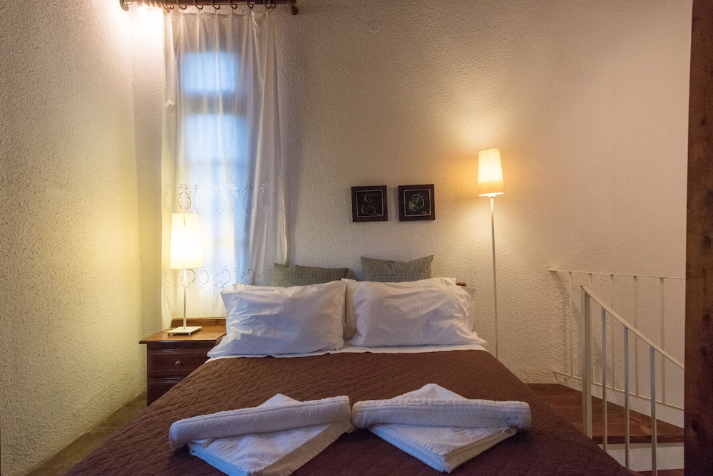 

Lamezia Terme - Platanias (Crete) - Proimos Maisonnettes