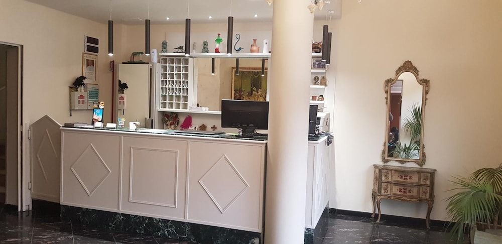 

Napoli - Favaro Veneto - Hotel Altieri