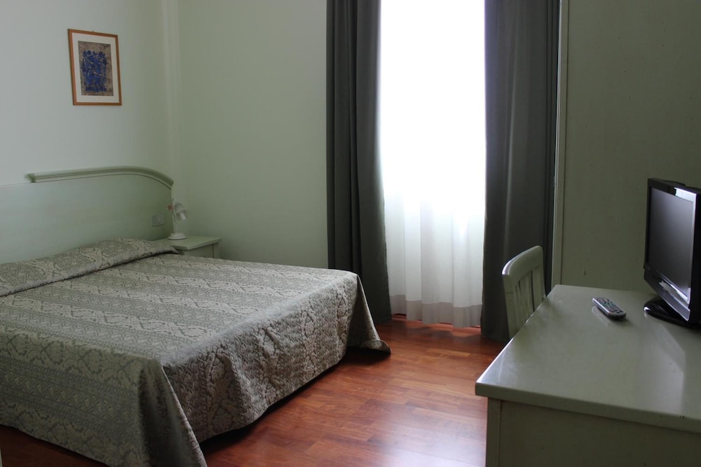 

Bari - Mestre - Hotel Altieri
