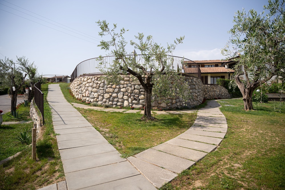 

Catania - Moniga del Garda - Residence Primera
