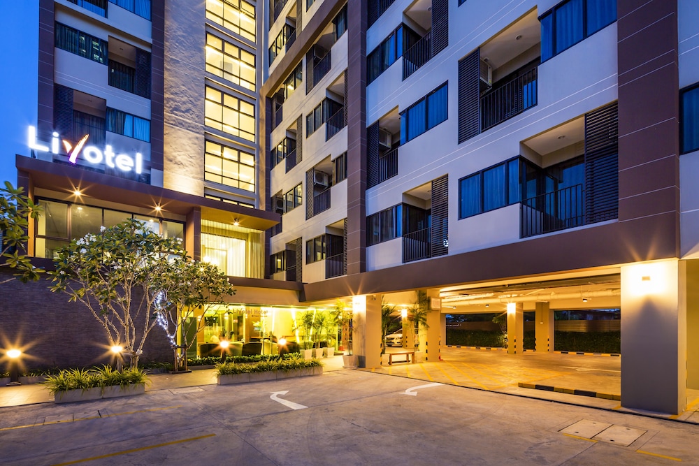 

Roma - Don Muang - Livotel Hotel Kaset Nawamin Bangkok
