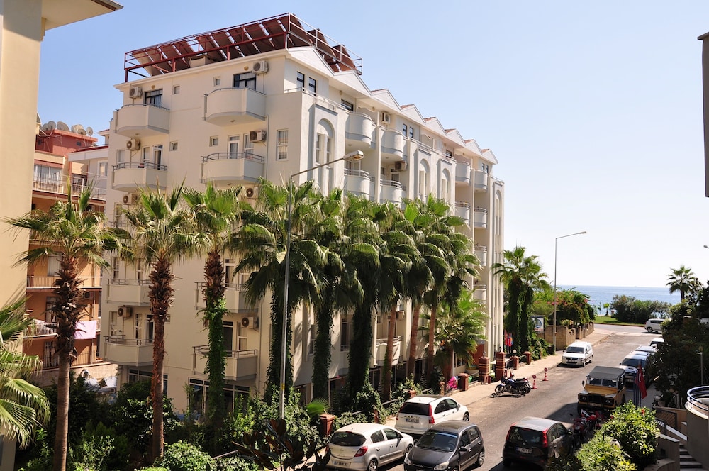 

Bologna - Alanya - Belle Ocean Apart Otel