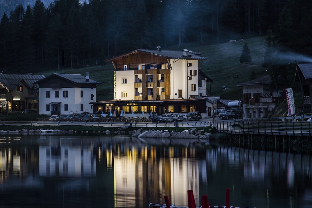 

Palermo - Cortina d'Ampezzo - Hotel Sorapiss