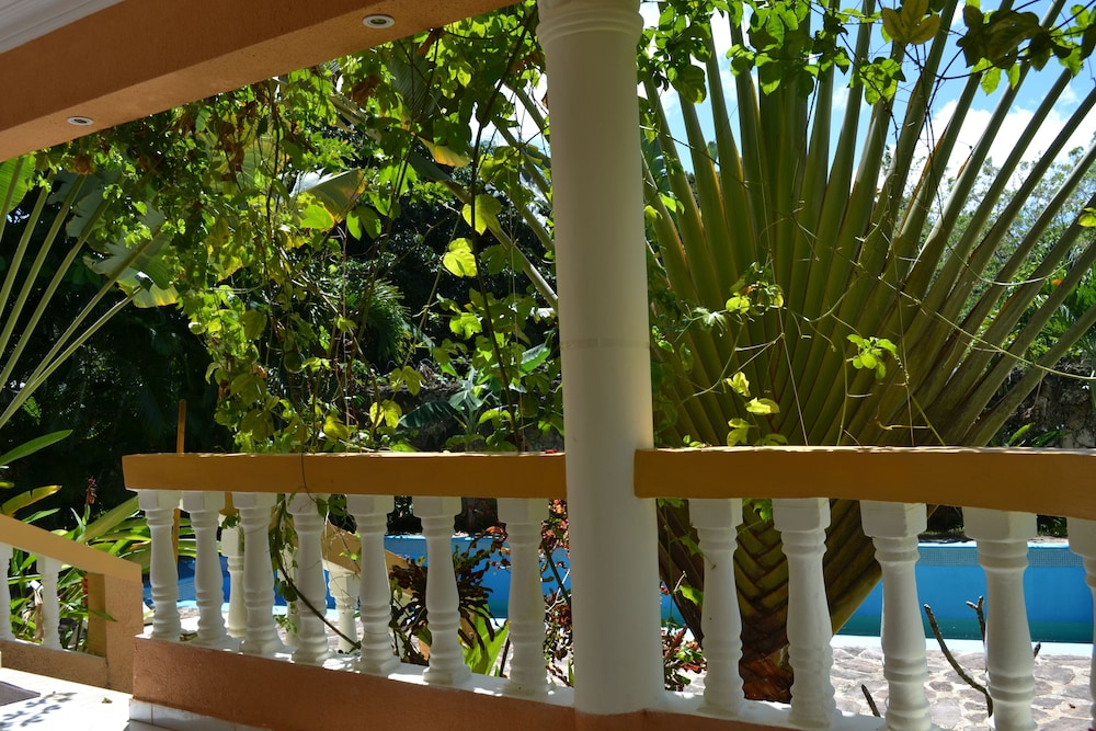 

Milano - Sosua - 4 Bedroom Villa, private pool, security, ocean view