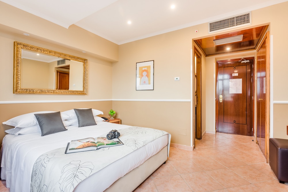 

Olbia - Roma - Raeli Hotel Archimede